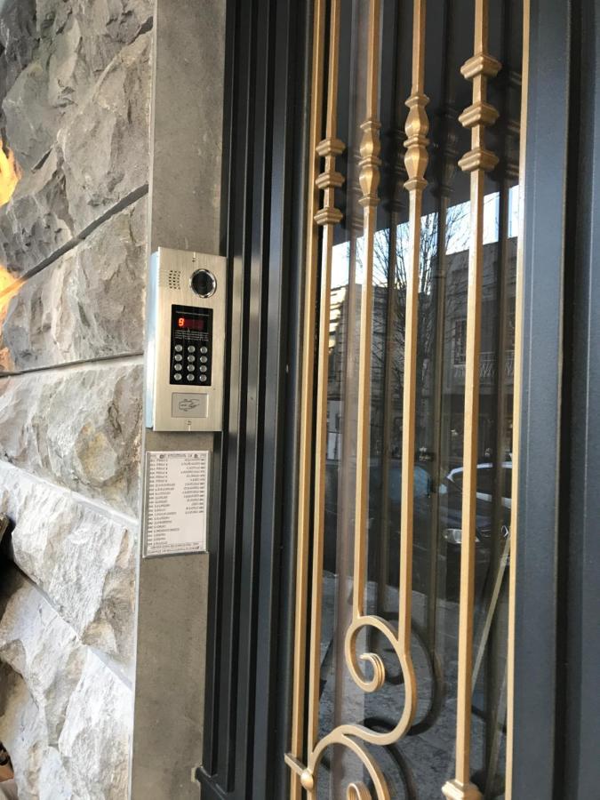 T2&T3 Apartments Levanto 第比利斯 外观 照片