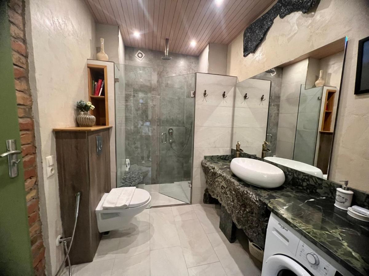 T2&T3 Apartments Levanto 第比利斯 外观 照片