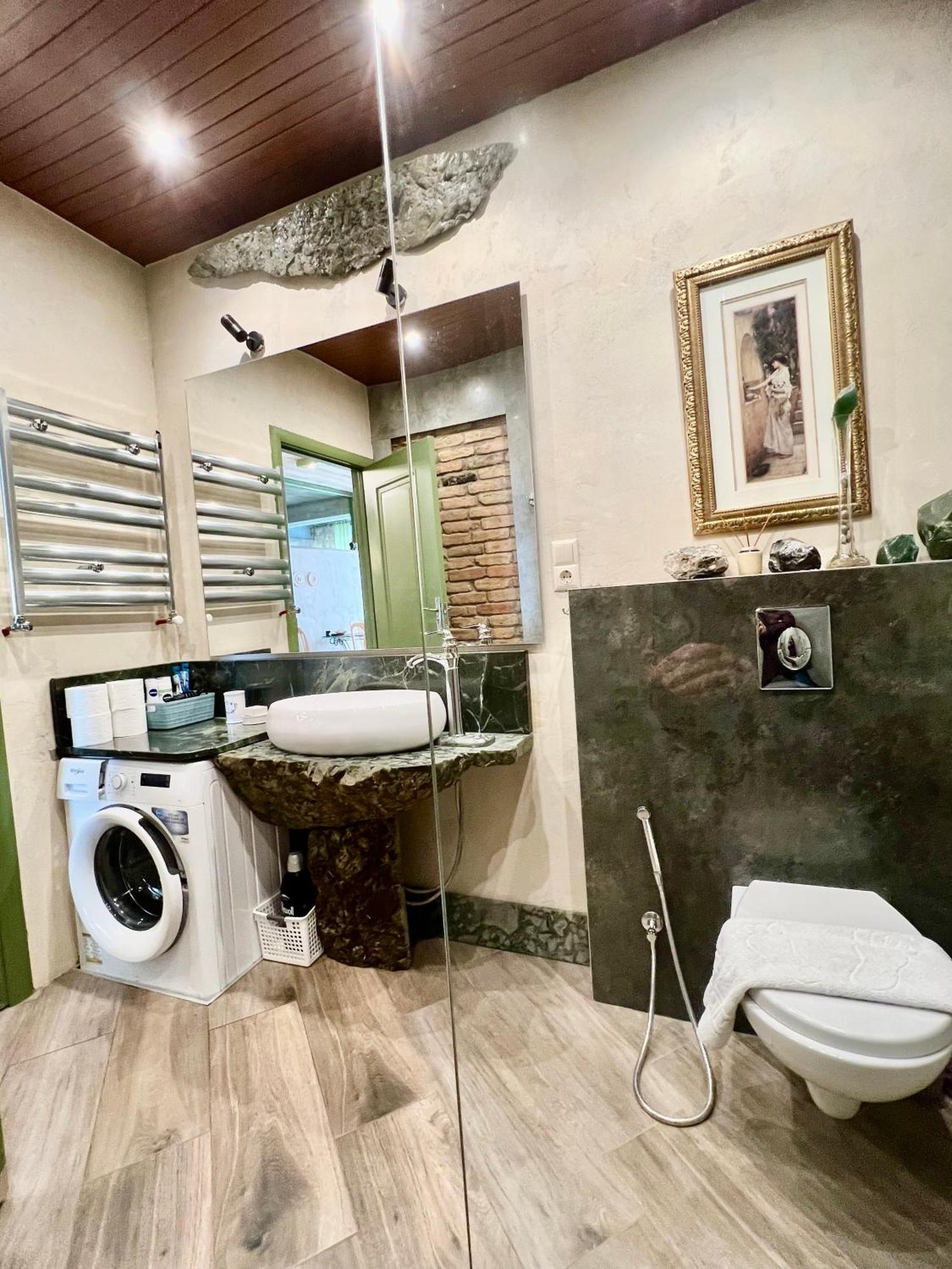 T2&T3 Apartments Levanto 第比利斯 外观 照片