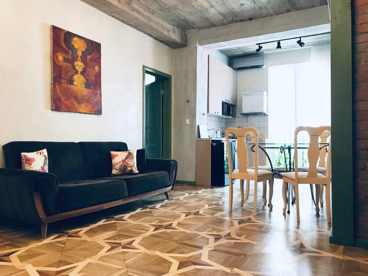T2&T3 Apartments Levanto 第比利斯 外观 照片